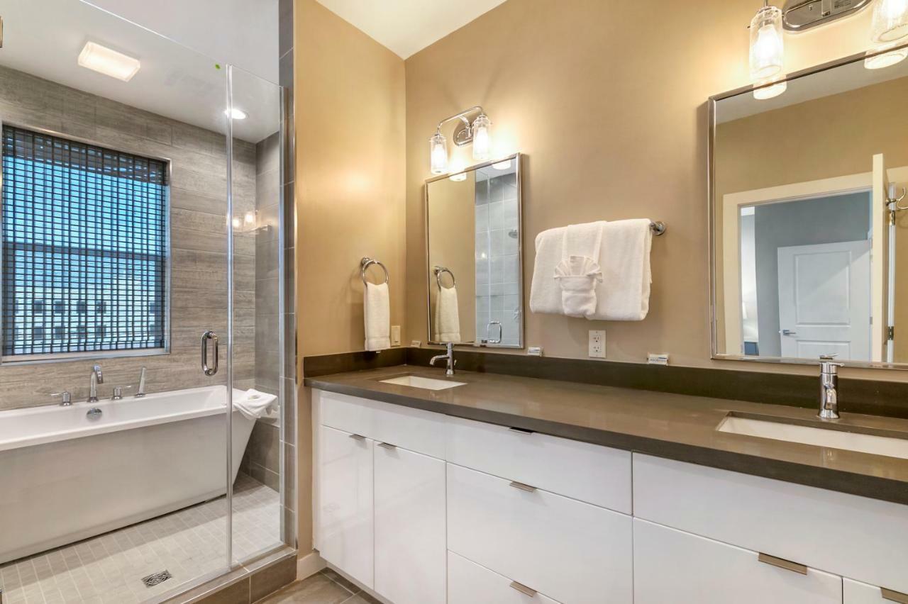 Two-Level Spacious Villas With Amenities New Orleans Exterior photo